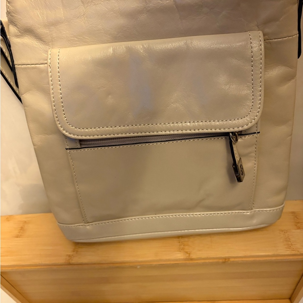 giani bernini Cream Leather handbag